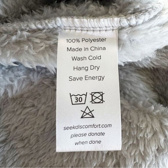 NWT Seek Discomfort Grey Sherpa Hoodie Unisex Size M - Picture 10 of 11